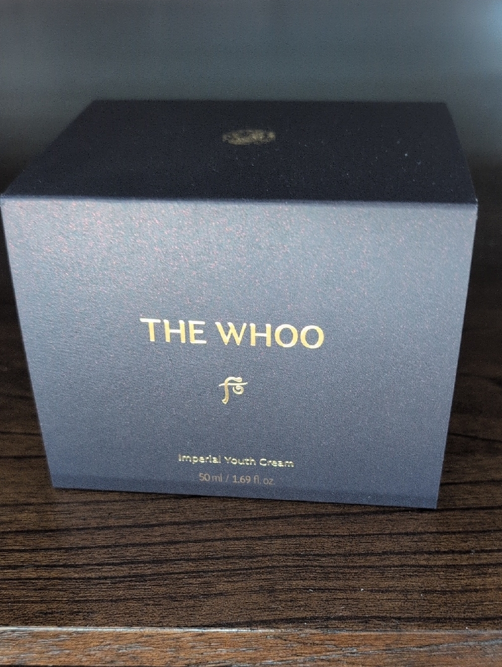THE WHOO Imperial Youth Cream - Navy Box with Gold Lettering